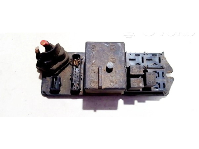 Блок предохранителей 7676504 Alfa Romeo 166