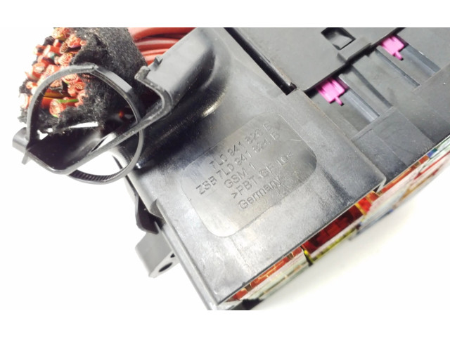 Pojistková skříňka 7L0941828B Porsche Panamera (970) 2012