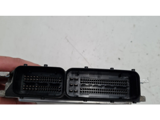 Блок управления двигателя 03G906056AG, 0281015853   Skoda Superb B6 (3T)