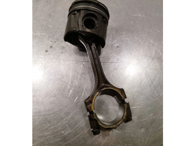 Píst Toyota Verso-S