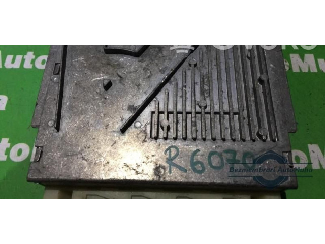 Řídící jednotka P30735493, T05362067. Volvo XC90 2003