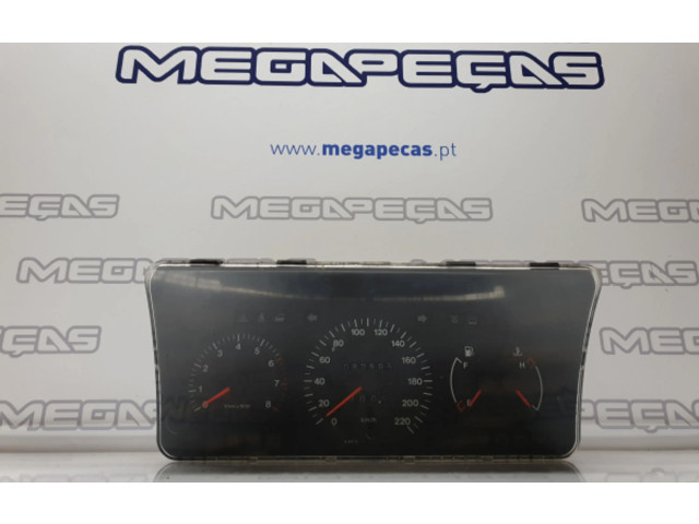 Přístrojová deska Volvo 440