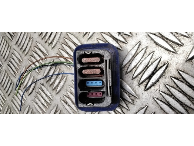 Pojistková skříňka A039545028 Mercedes-Benz E W212 2015