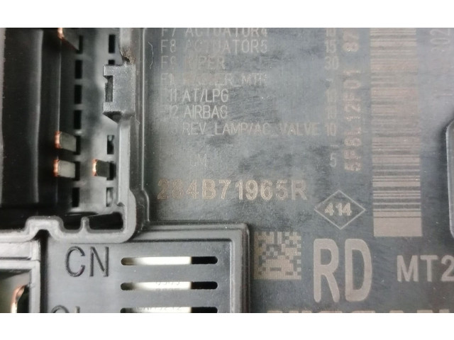 Модуль управления BSM 3006564, RH   Chrysler 200    