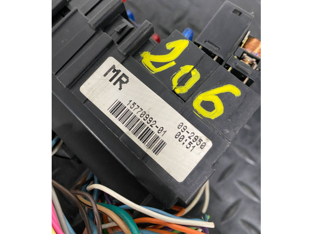 Блок предохранителей  15770992, 092950   Chevrolet Tahoe    