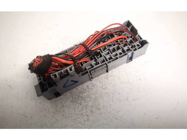 Блок предохранителей 93363141 Opel Meriva A