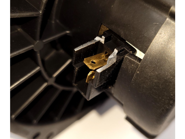 Вентилятор печки Mitsubishi L200