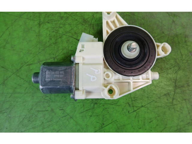 Передний двигатель механизма для подъема окон