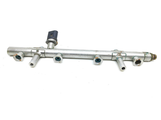 Топливная рампа 06K133317G, 1717110131   Audi A5  