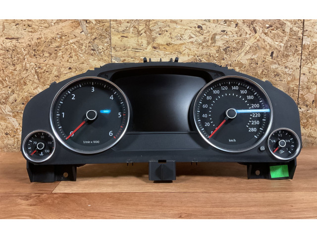 Přístrojová deska Volkswagen Touareg II 2015 7P6920982L, 0263677138