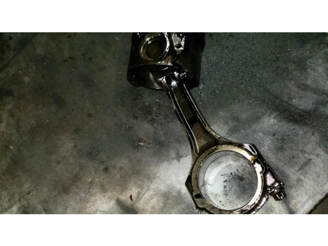 Píst 24574B Ford Mondeo Mk III pro naftový motor 2.0