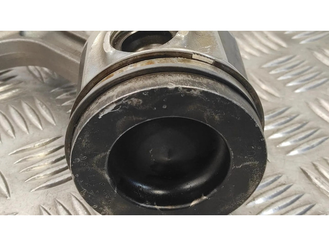  Поршень с шатуном  RL0  Honda CR-V для дизельного двигателя 2.2