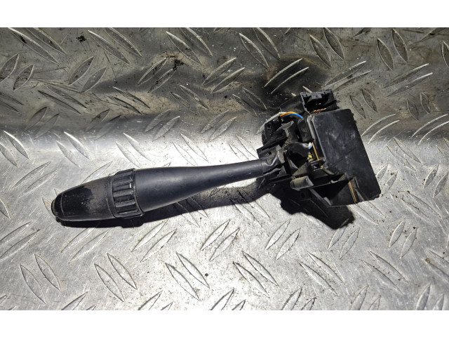 Ручка стеклоочистителей Mitsubishi Carisma