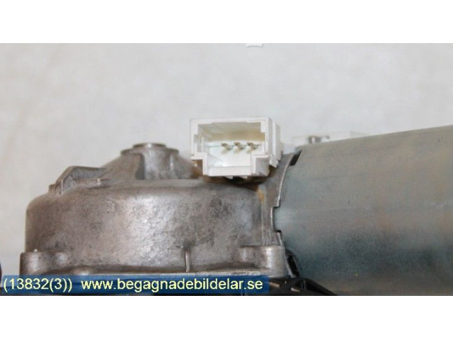 Моторчик заднего дворника 7700311590    Renault Trafic II (X83)