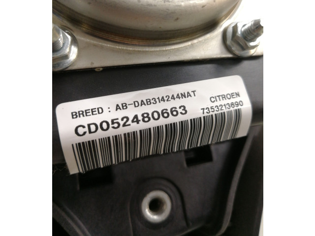 Подушка безопасности водителя 7353213690, CD052480663   Citroen Jumper