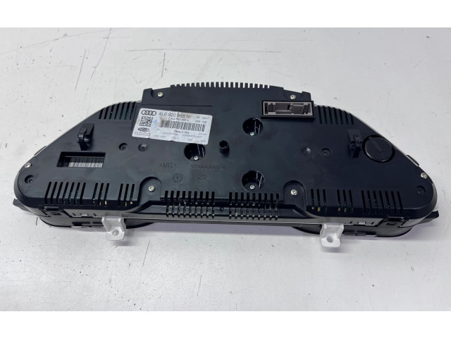 Přístrojová deska  Audi Q7 4L 2013 4L0920985N  