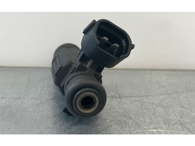 Vstřikovač 3531022600 Hyundai Getz G4EE