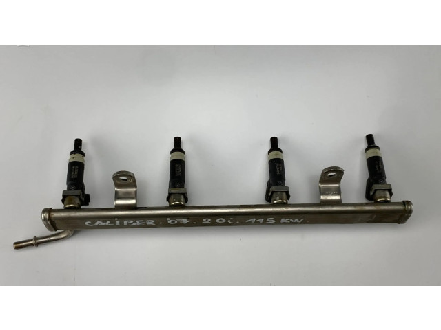 Vstřikovací lišta 7023W08379, 04891577AB Dodge Caliber pro benzínový motor 2.0 ECN