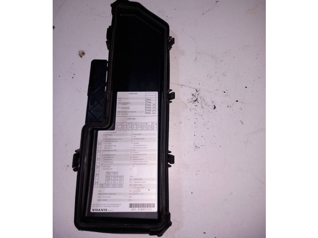 Блок предохранителей  9494210, GSB20GF10   Volvo V70    