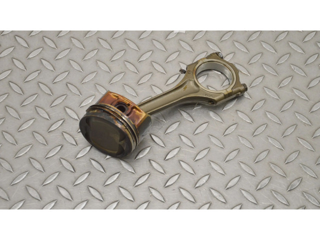  Поршень M02.2Y 021E  Porsche Cayenne (9PA)  