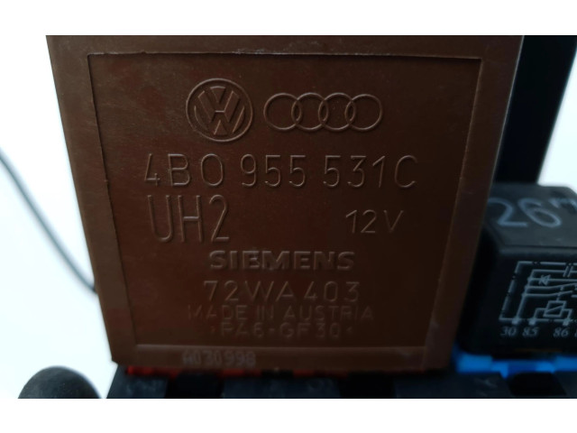   Pojistková skříňka 4A09077440, 4A09077440   Audi A8 S8 D2 4D 1998