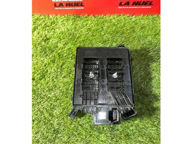 Блок предохранителей KK3T14D068JC   Ford Transit -  Tourneo Connect    