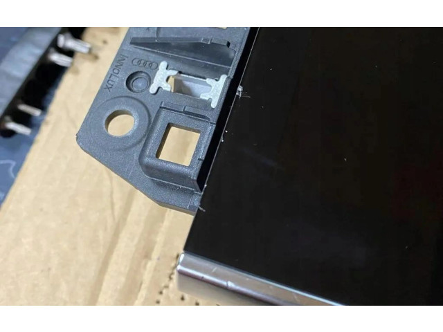 Дисплей    4M8919604F   Audi Q8