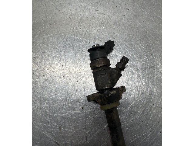 Vstřikovač 0445110297   Peugeot 5008     