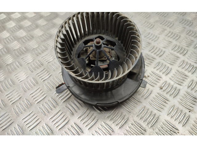 Вентилятор печки 1K1819015E Skoda Yeti (5L)