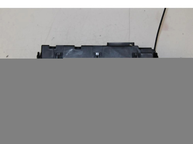 Блок предохранителей    Jeep Renegade    