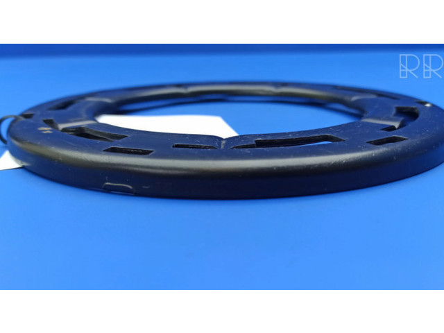 Гайка топливного насоса (топливного бака)