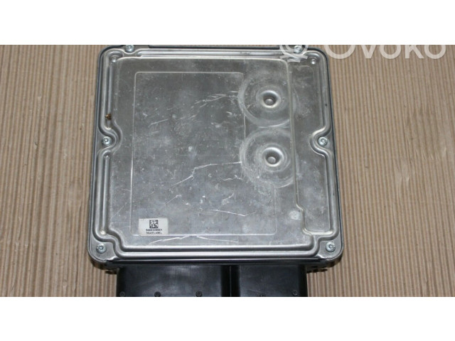 Řídící jednotka 03G906016HN, 0281012272   Volkswagen Caddy 2004