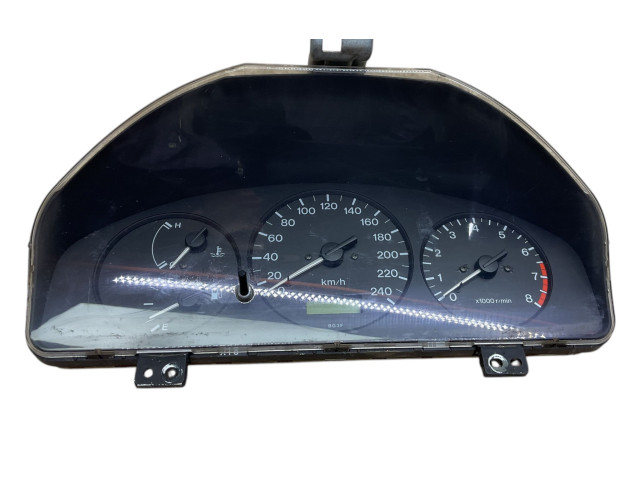 Přístrojová deska Mazda 323 F 2000 7MBH1CB