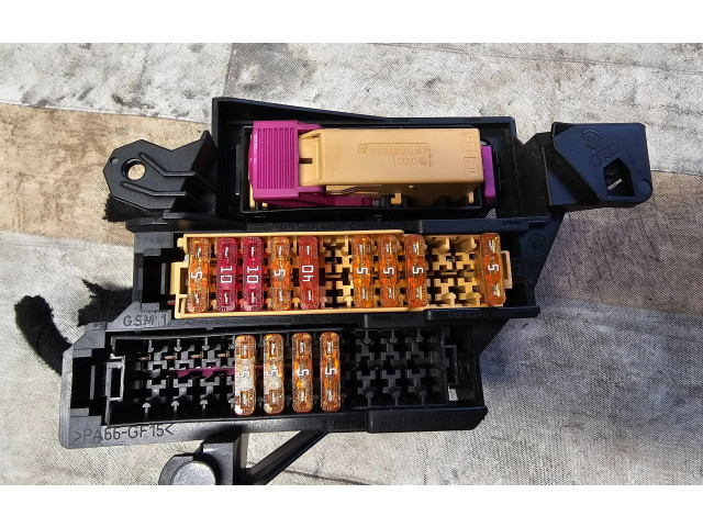 Блок предохранителей 8K0971846 Audi A5 8T 8F