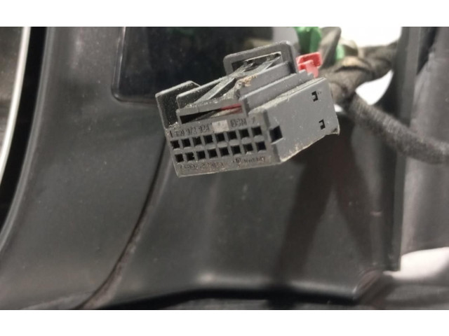 Зеркало электрическое Volkswagen Touran I 2003 - 2010 года