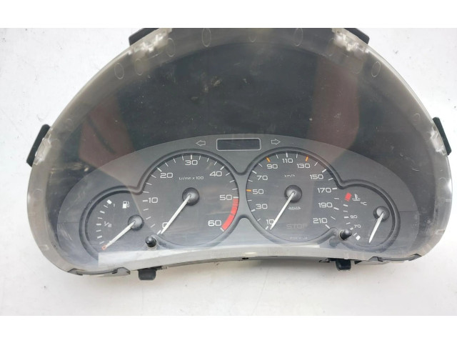 Přístrojová deska Peugeot 206+ 9648836380