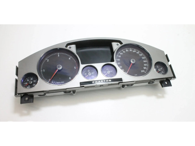 Панель приборов 3D0920983C   Volkswagen Phaeton       