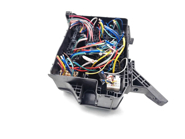 Pojistková skříňka Suzuki SX4 S-Cross 2015