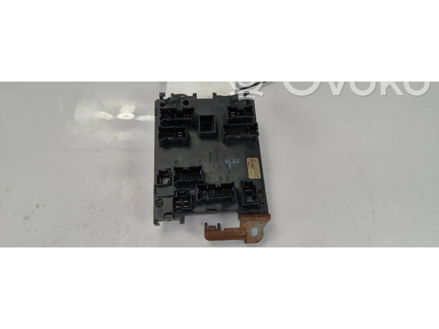 Pojistková skříňka 243502N300H Nissan Almera 2000