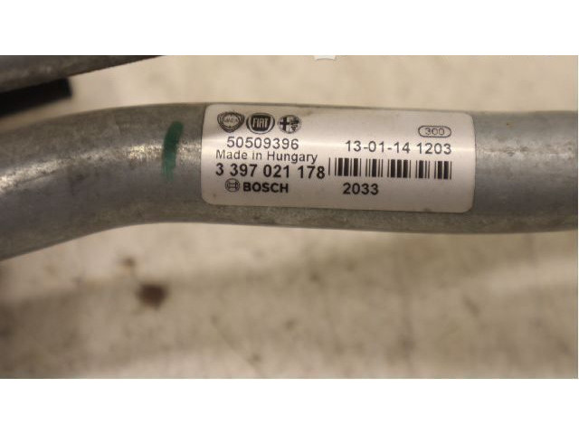 Моторчик дворников 50509396 Alfa Romeo Giulietta