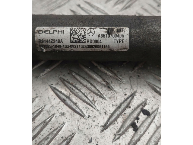 Vstřikovací lišta A6510700495, 9307Z521A Mercedes-Benz C W204