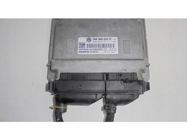 Řídící jednotka 06A906033FF, 5WP4045502   Volkswagen Golf V 2003