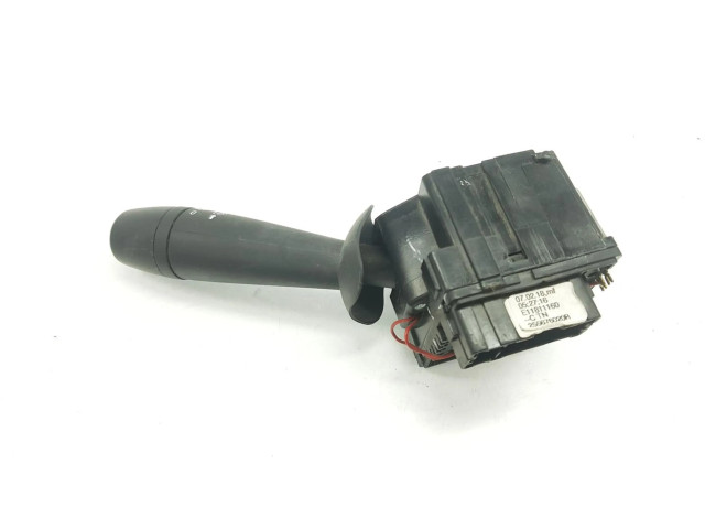 Ручка стеклоочистителей 8201168003, 255676020R   Dacia Dokker