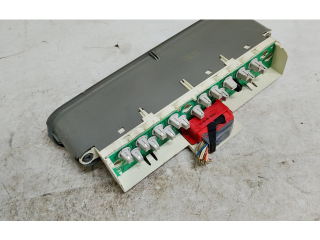 Дисплей    8200121175   Renault Twingo I