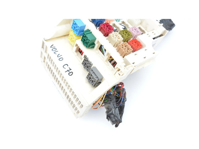 Блок предохранителей 6849815, 3515171 Volvo C70