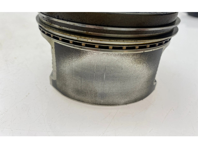 Píst 12006AB270 Subaru Forester SF