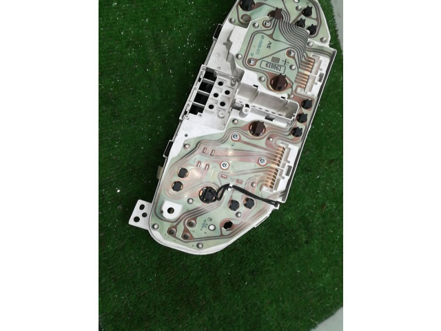 Панель приборов AR0026015   Rover 100       