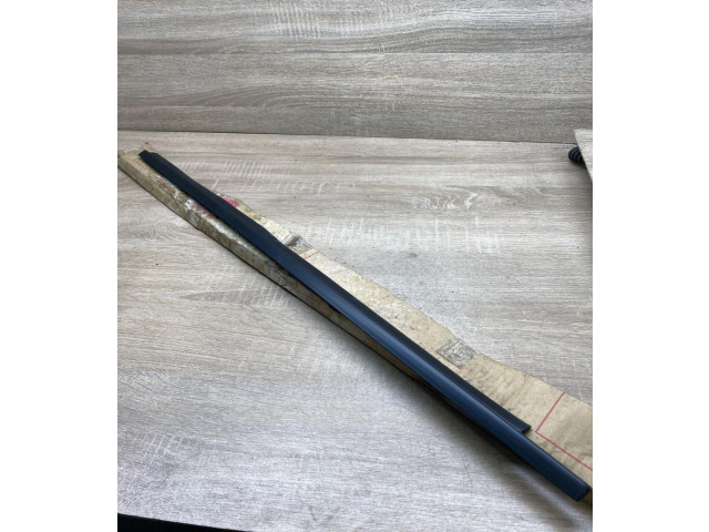 Передняя рамка дверного стекла 6816287701, 6816287701000 Daihatsu Charade