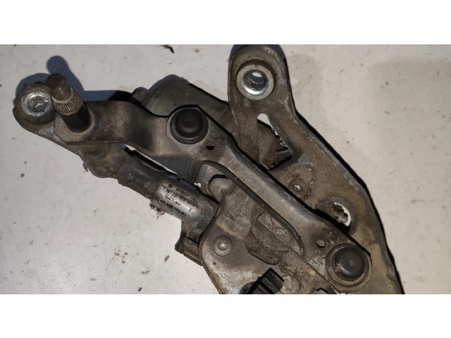 Двигатель стеклоочистителей