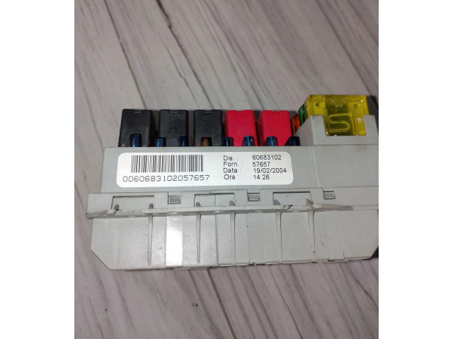 Блок предохранителей 60683102 Alfa Romeo 166